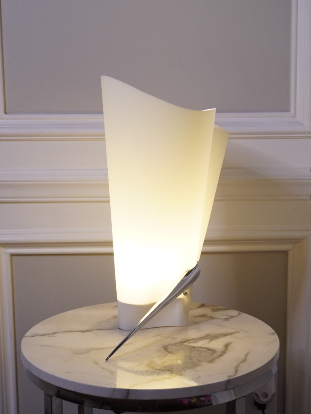 Vintage Unique Modern Design 1980's Table Lamp